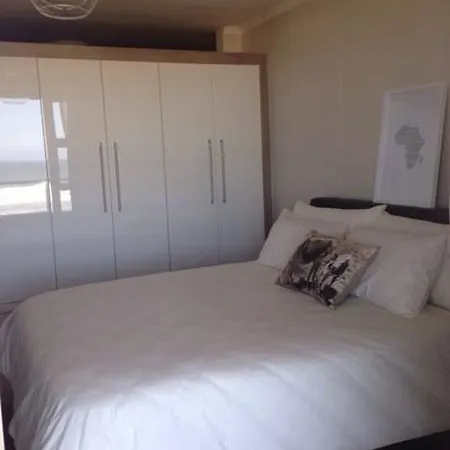 Beachfront Apartment At Seaspray In Blouberg Bloubergstrand Room photo
