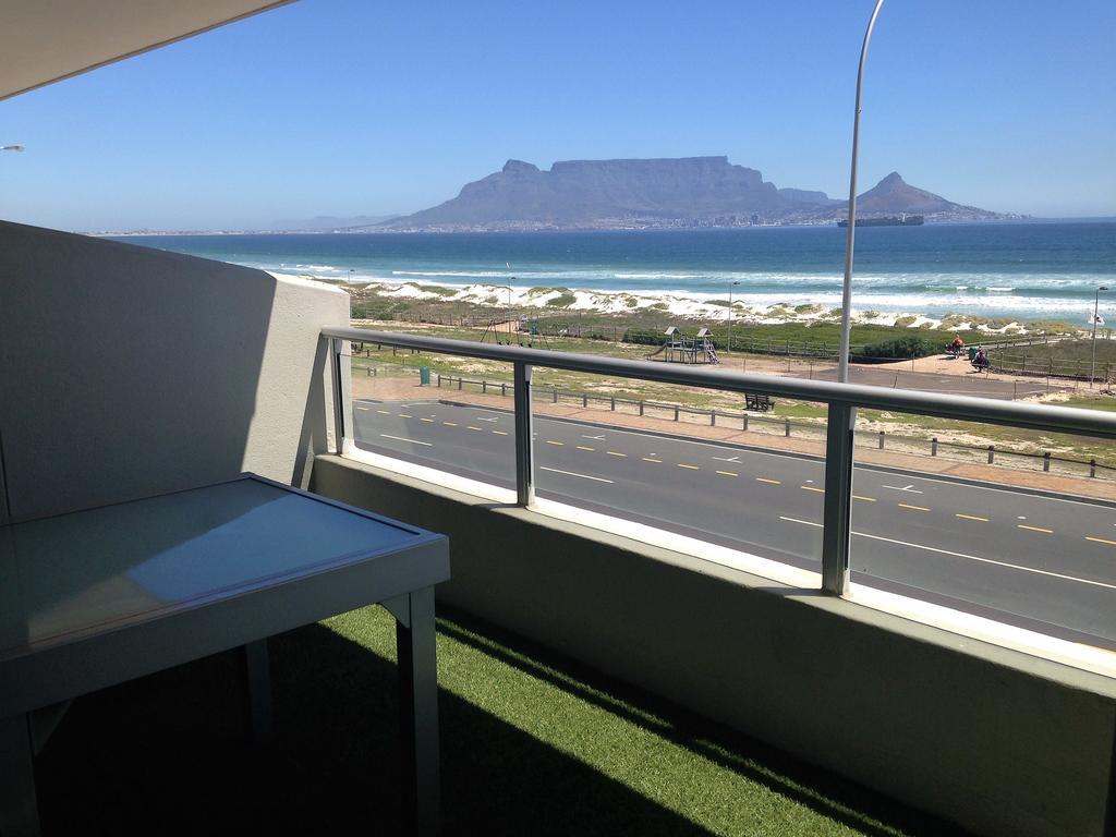 Beachfront At Seaspray In Blouberg Bloubergstrand